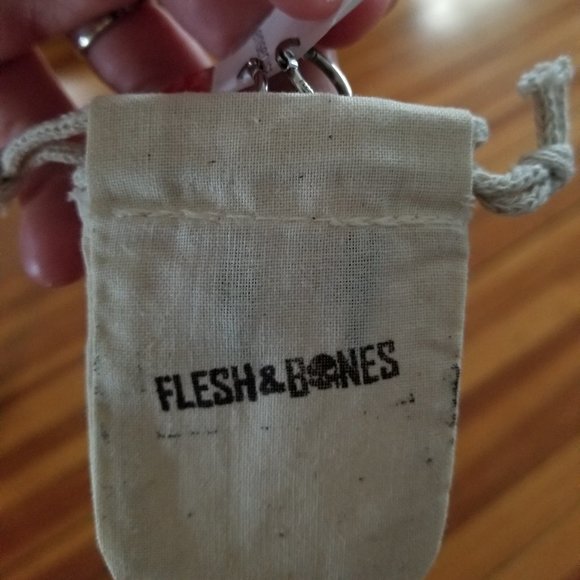 Pair of Onyx Spike Earrings UNISEX - Picture 4 of 5